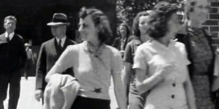 Μυστήριο - Ποια είναι η γυναίκα που εμφανίζεται με Τablet το 1938 ;