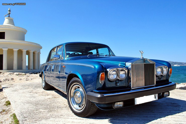 Μια Rolls Royce δεν περνά απαρατήρητη...