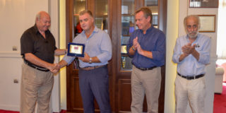 Ο Δήμαρχος τίμησε τον ηρωικό καπετάνιο Σπύρο Πεφάνη